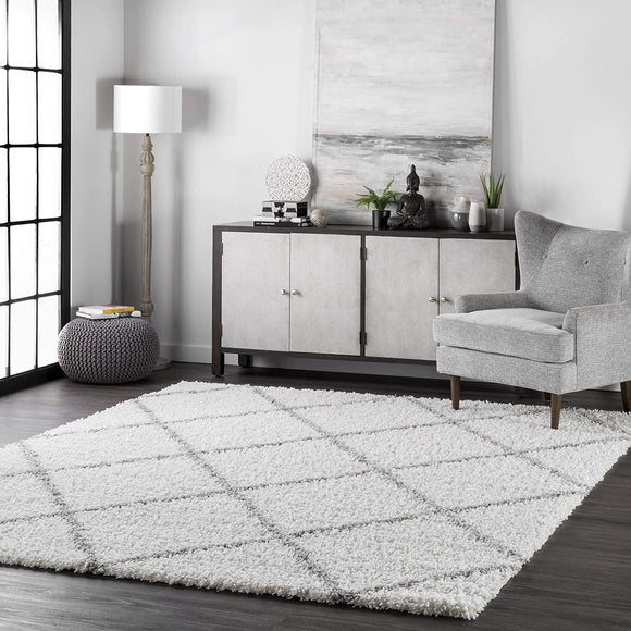 Chic Geometric White with Gray Stripes Shaggy Area rug